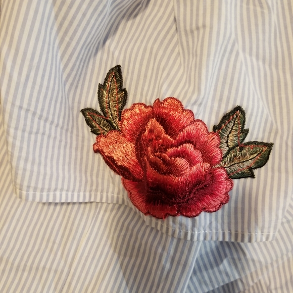 Shirt - Picture 3 of 4